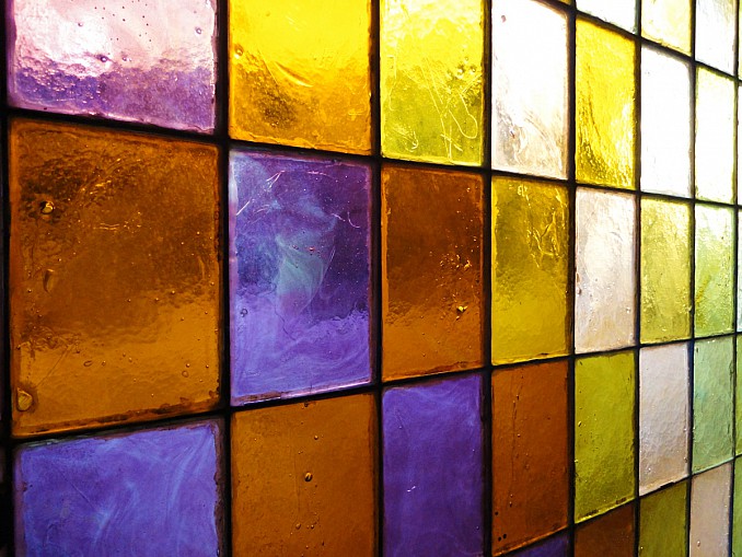 Detalle de vidrieras en Aránzazu