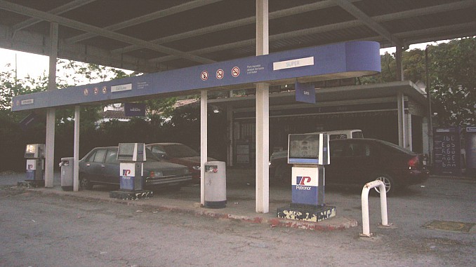 Gasolinera abandonada