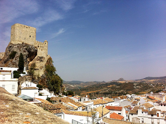 Olvera y su castillo