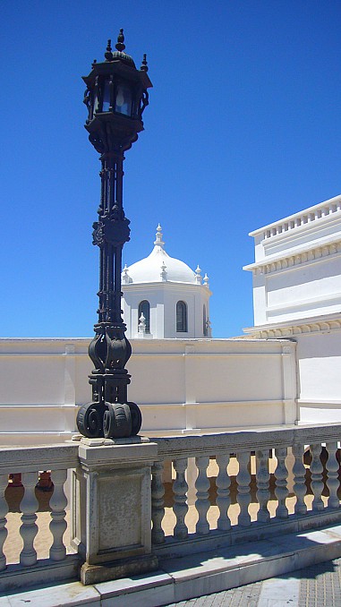 Farola (Cádiz)