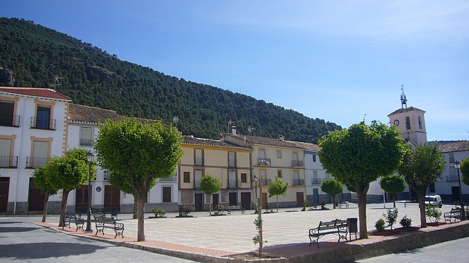 Plaza mayor de Gor (Granada)