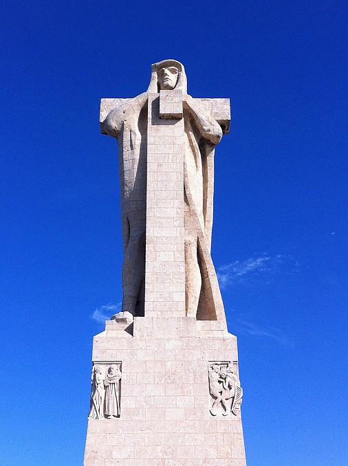 Monumento a Colón, en Huelva