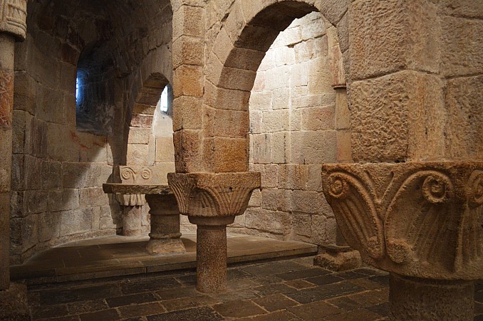Cripta del monasterio de Leyre