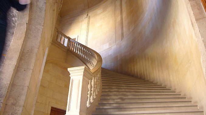 Escalera monumental