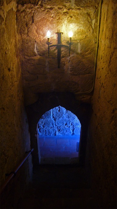 Escalera interior en el castillo de Cazorla