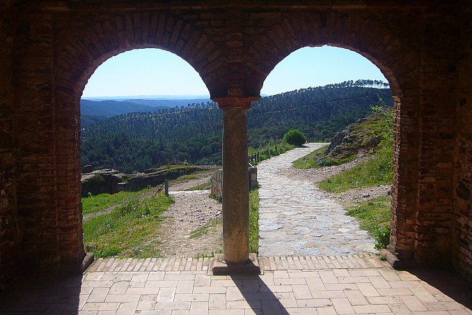 Mezquita de Almonaster (2)