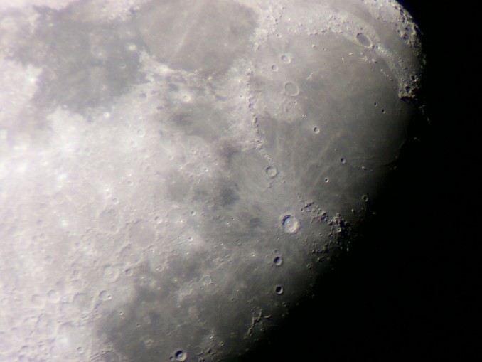 Luna desde telescopio