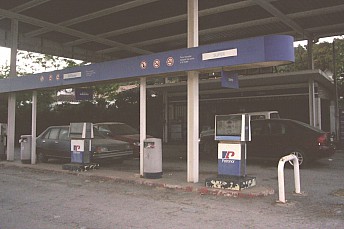 Gasolinera abandonada