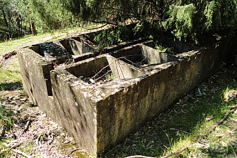 Antiguo lavadero de poblado abandonado