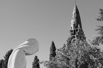 Detalle del cementerio de la Almudena