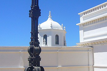 Farola (Cádiz)