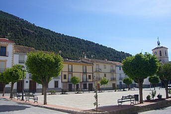 Plaza mayor de Gor (Granada)