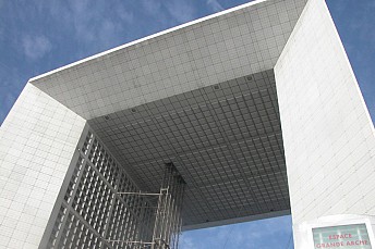 La Grande Arche de La Defense (Paris)