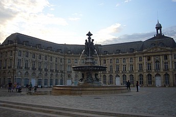 Plaza de la Bolsa (Burdeos)