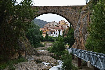 Puente sobre río Cidacos (Arnedillo)